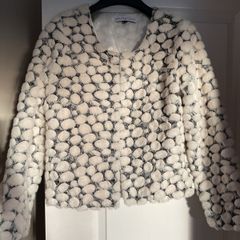 Short cardigan