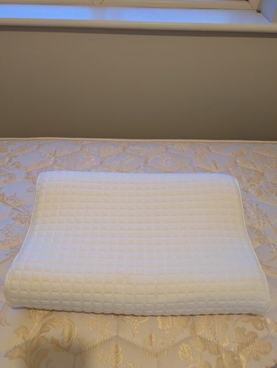 2 pillows ergonomic memory foam and fibre