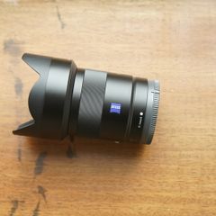 Sony E 24mm f/1.8 ZA Zeiss Lens