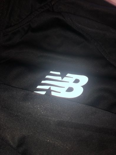New Balance hoodie running jacket size L brand new