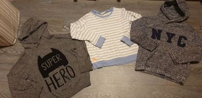 Boy 6-7 hoodie bundle
