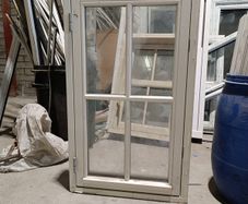 hardwood white window 590x1000