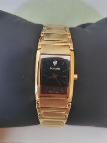 Ladies  beautiful gold tone Accurist Watch