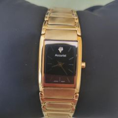 Ladies  beautiful gold tone Accurist Watch
