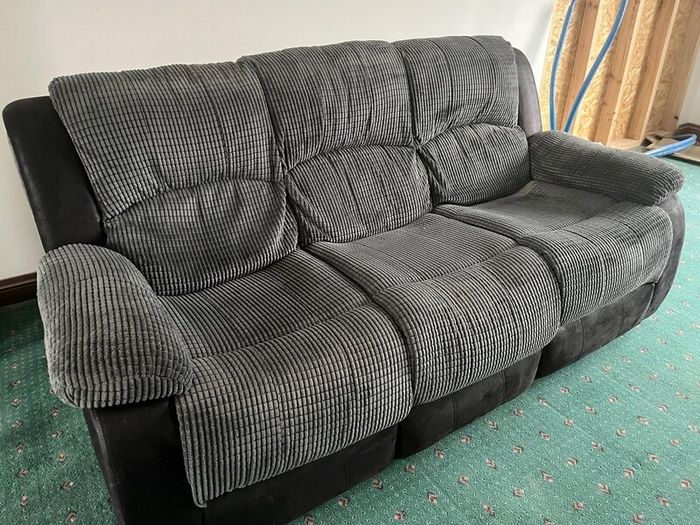 3 piece suite: sofa & 2 recliners