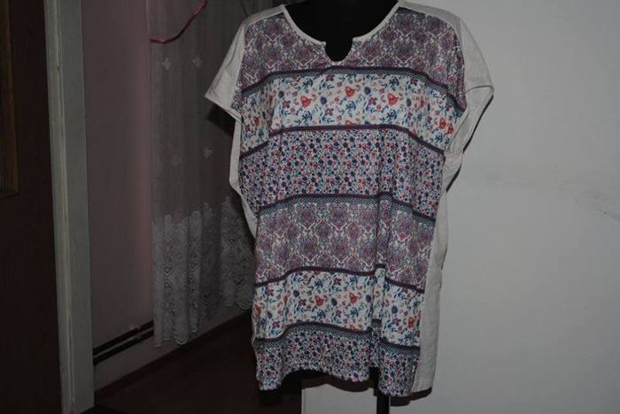 Bonmarche top size UK20 EU48 Postage included
