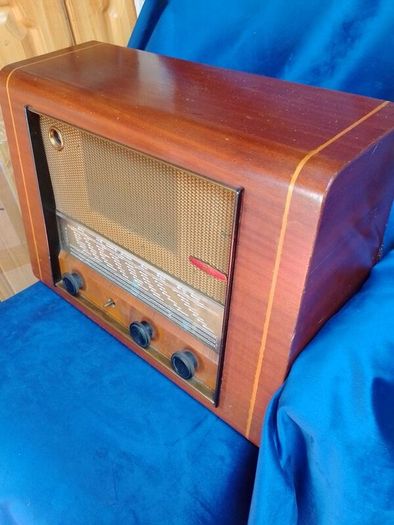 PYE Dundrum Ireland vintage radio