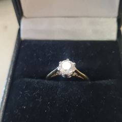 VS diamond 18ct solitaire engagement ring CLEARANCE