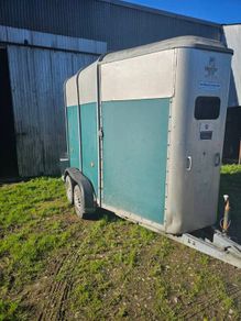ifor Williams 505 horse box