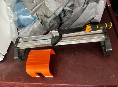 laminated floor cutter