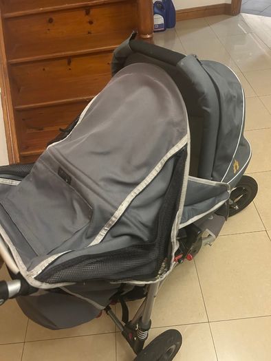 Out and About Nipper Travel system
