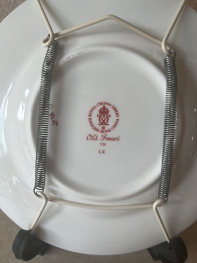 Royal Crown Darby " Old Imari" 1128 6.5" plates