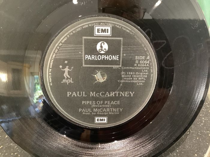 Paul mc Cartney Pipes of  Peace vinyl single