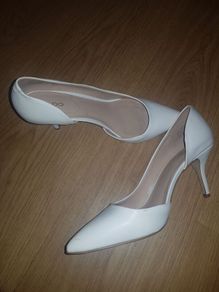 Aldo off white heels