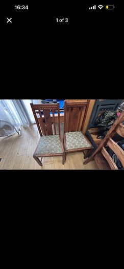 Set of kitchen chairs