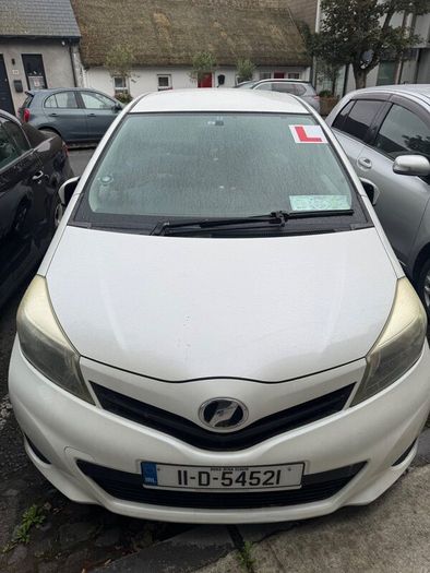 Toyota Vitz 2011