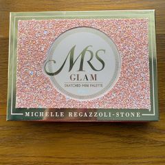 Mrs Glam snatched mini glam make up palette