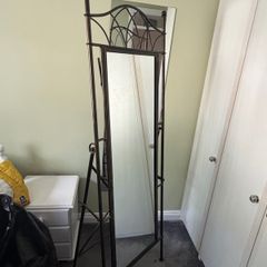 free standing mirror