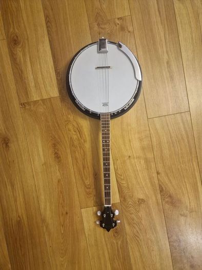 Remo 4 string Banjo with carry bag