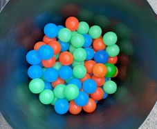 Kids plastic play balls