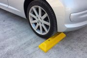 Plastic Parking Wheel Stop 53x15x9.5cm 1 Piece Yellow