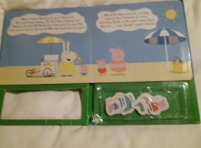 Peppa Pig magnetic play book
