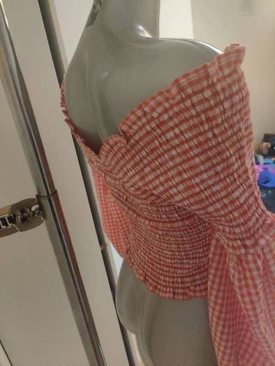 Zara red crop off shoulders blouse UK8 EU36 Postage included