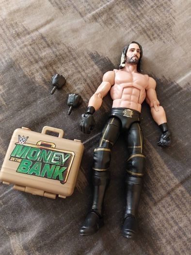 wwe Brand New Seth Rollins Ellite with extras