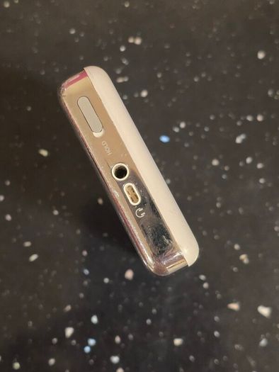 iPod 3rd Gen Classic 15gb (Free Post)