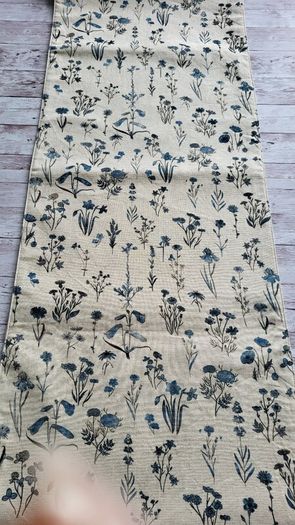 Table runner /Placemats/ Napkins