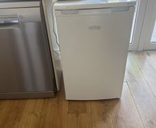 belling under counter freezer