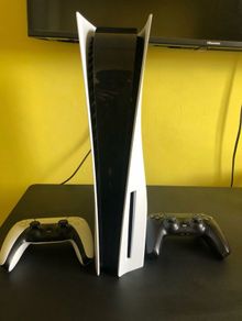 Playstation 5 1TB with 2 controllers disc drive edition