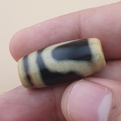 Vintage Amazing Unique Pattern Himalayan Tibetan Agate Bead Amulet