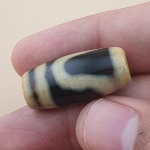 Vintage Amazing Unique Pattern Himalayan Tibetan Agate Bead Amulet