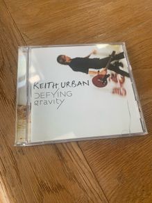 Keith Urban - Defying Gravity