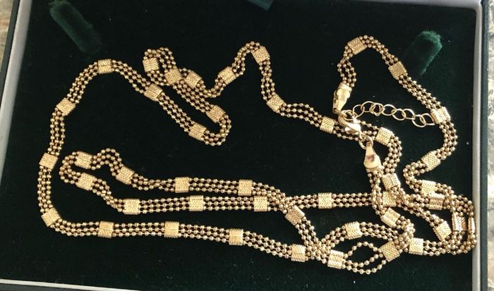 necklace