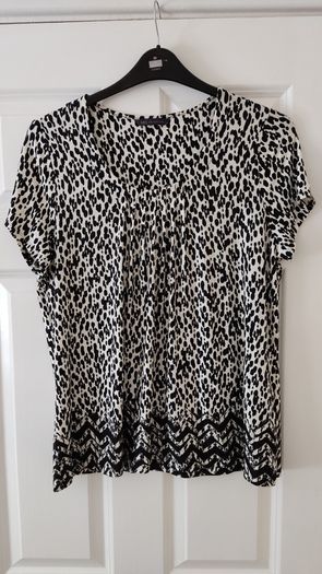 M and S Dressy Top size 16