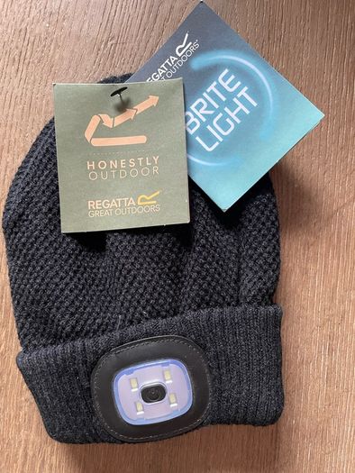 kids beanie hat with torch light Regatta 7-10y New