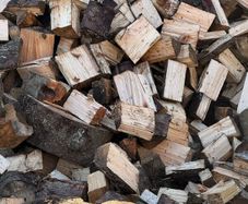 Logs for sale Trailer loads or 1 ton bags