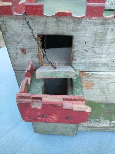 1928 vintage wooden fort.