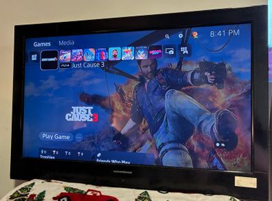 32" Nordmende TV (without remote)