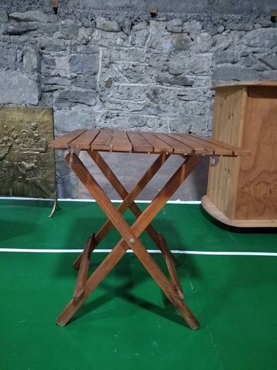 Collapsible/Height Adjustable Table