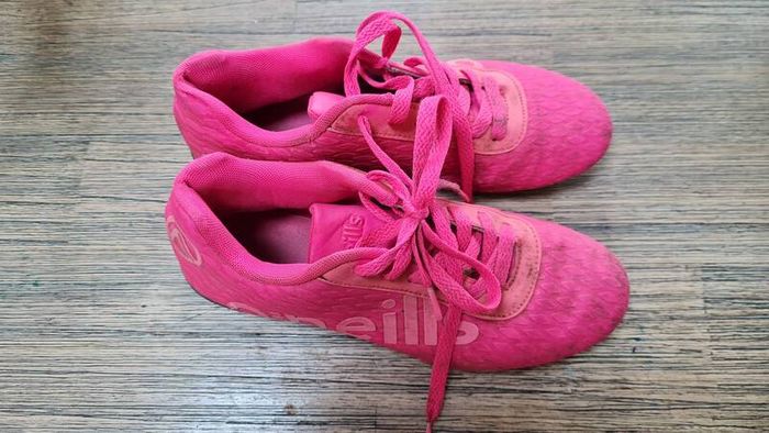 O'Neills boots