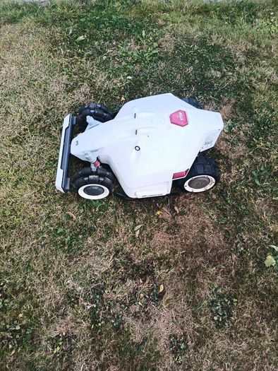 Robot lawnmower