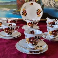 21 Piece Royal Tara Bone China Gold Gilt Red And Yellow Floral Tea Set For 6 Person Setting Made in Ireland