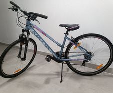 ladies bike Kelly's in mint condition.