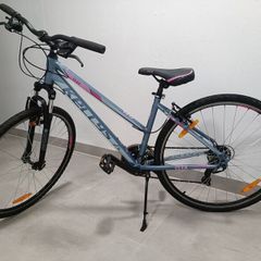 ladies bike Kelly's in mint condition.