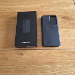 Samsung S24 with flip cover and box