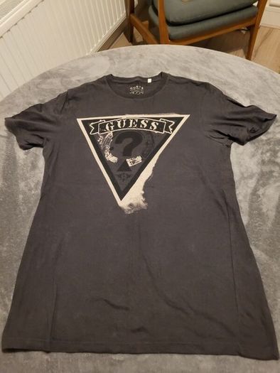 mens guess t shirt
