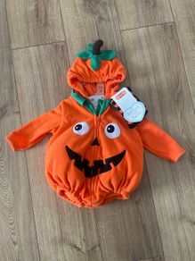 Halloween pumpkin costume